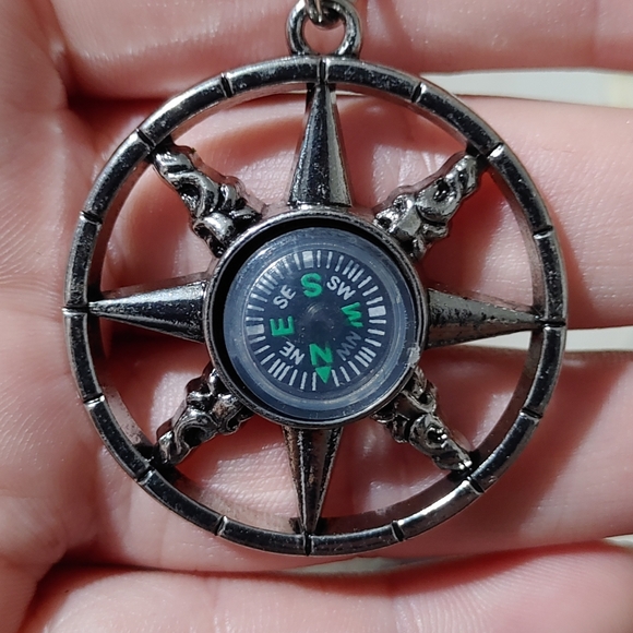 Compass Keychain - Picture 4 of 6